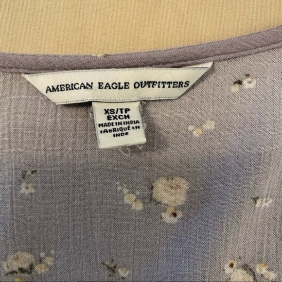 American‎ Eagle Outfiter Floral Top Size XS - Picture 7 of 9